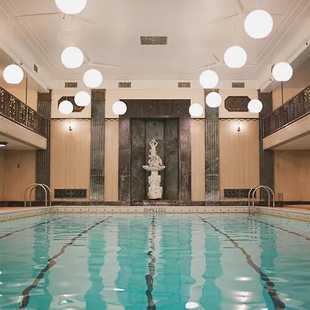 Fairmont Chateau Laurier Gold Experience Hotel 5*