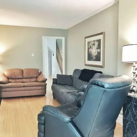5beds Kitchen Core Area 2parking Apartment Ottawa