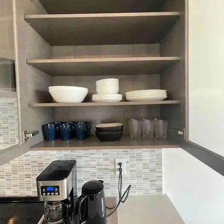 Brand New 3 Bedrooms With Free Parking+wifi