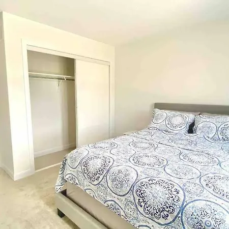 Brand New 3 Bedrooms With Free Parking+wifi Ottawa