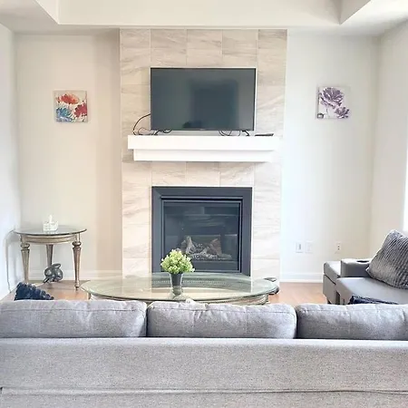 Villa Brand New 3 Bedrooms With Free Parking+wifi Ottawa