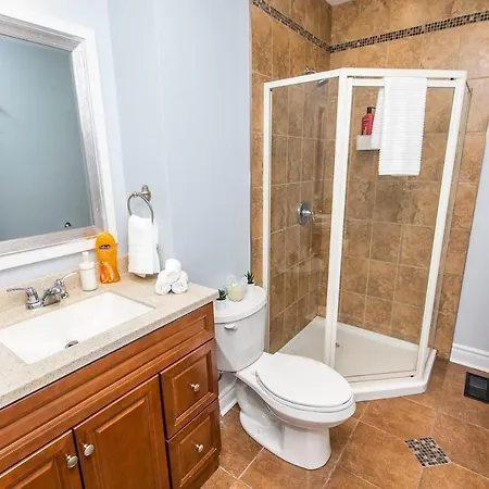 Newly Renovated 2br Unit Steps To Little Italy Ottawa