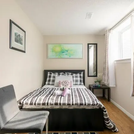 Apartment Self Check-in Spacious With Full Kitchen Ottawa