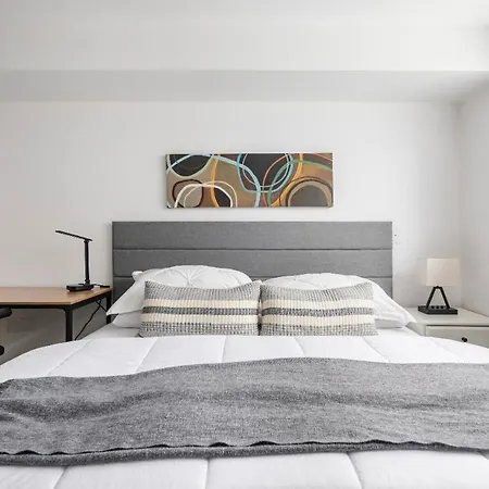 Guest house The Monarch 3*