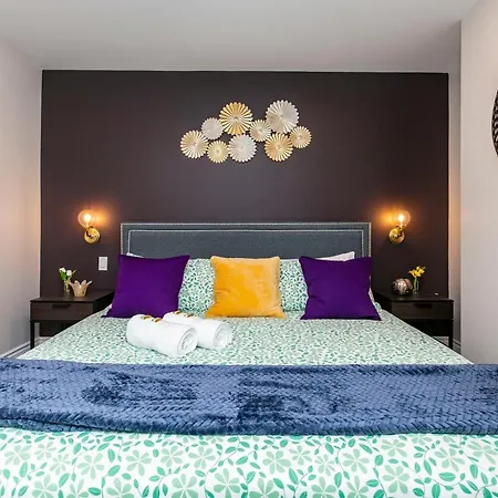 Apartment Luxury 1 Bedroom With King Bed - Near Byward Market *