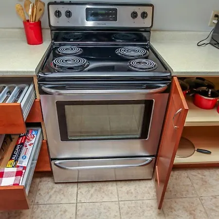 Perfect Location & Luxury 2 Bed Parking Wifi