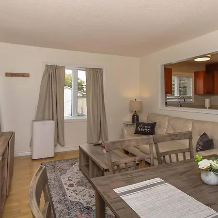Perfect Location & Luxury 2 Bed Parking Wifi * Ottawa