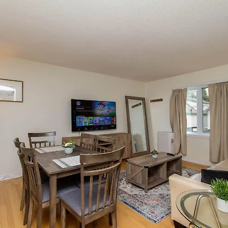 Perfect Location & Luxury 2 Bed Parking Wifi Apartment Ottawa