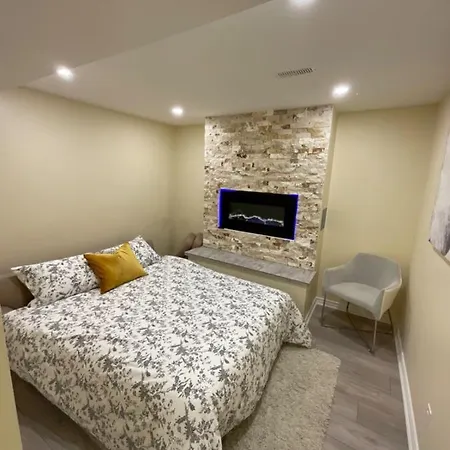 Beautiful Unit In Nepean Ottawa