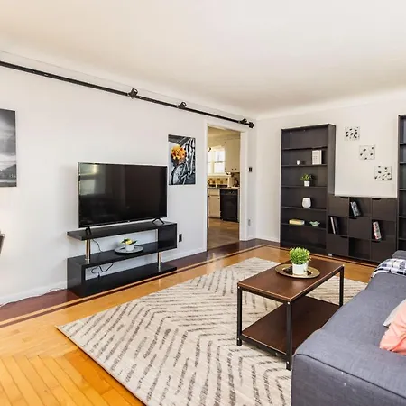 Modern 2br - Unit - Vanier Ottawa