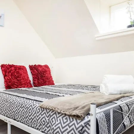 Modern 1br - Heart Of Chinatown!