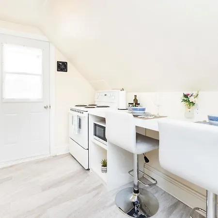 Apartment Modern 1br - Heart Of Chinatown!