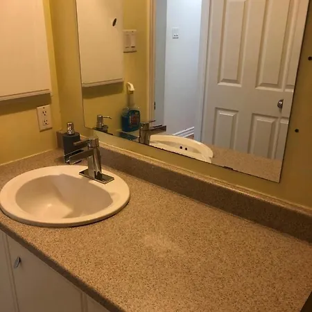 4 Plus 1 Bedrooms Townhouse In Avalon Orleans * Ottawa