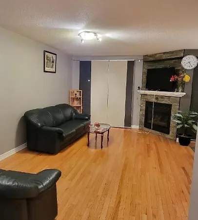 4 Plus 1 Bedrooms Townhouse In Avalon Orleans