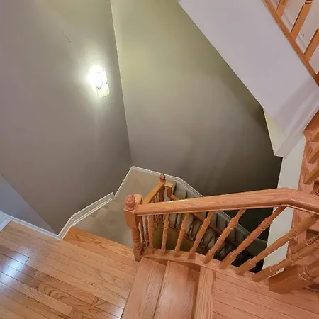 4 Plus 1 Bedrooms Townhouse In Avalon Orleans