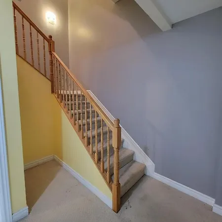 Apartment 4 Plus 1 Bedrooms Townhouse In Avalon Orleans *