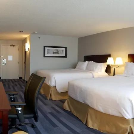 Hotel East By Ihg