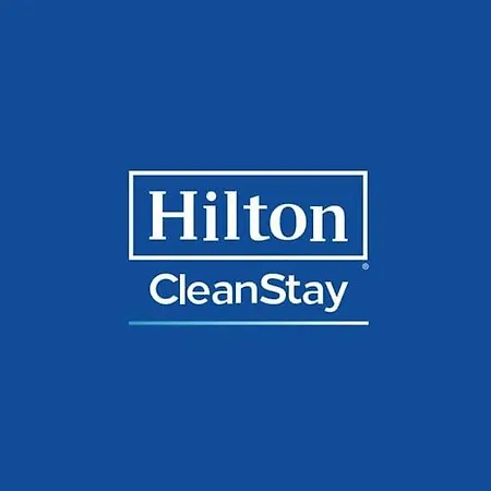 Hampton By Hilton Airport