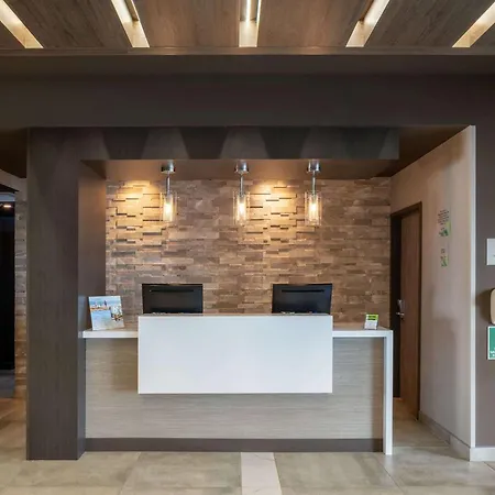 Hotel Wingate By Wyndham Kanata West 3*