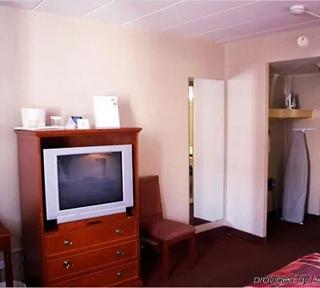 Plaza Downtown Hotel 3*