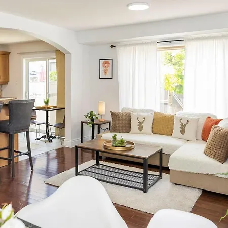 Cute 4br With Sunny Patio Near Rosehill Park *