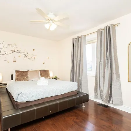 Cute 4br With Sunny Patio Near Rosehill Park * Ottawa