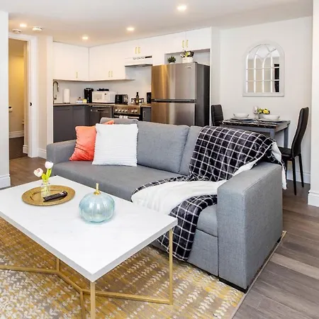 Modern 1br With King Bed - Byward Market Apartment