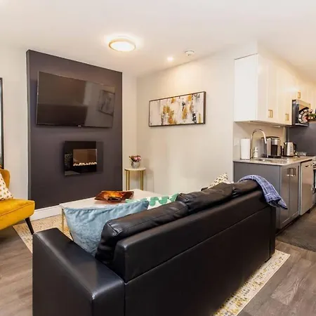 Apartment Modern 2br - King Bed - Close To Byward Market *