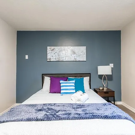 Apartment Modern Studio - Centrally Located Ottawa