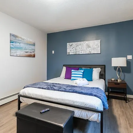 Modern Studio - Centrally Located Ottawa