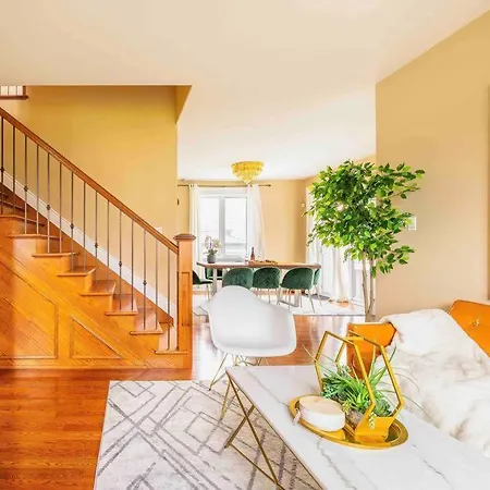 Luxury Mansion W/hot Tub, Pool Table & 10 Beds! Villa Ottawa