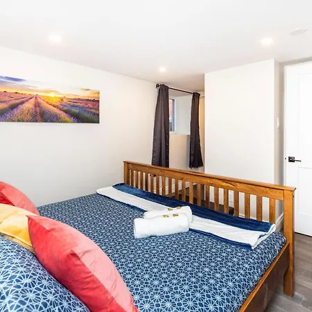 Pet Friendly 3 Guest - Near Rideau River * Ottawa