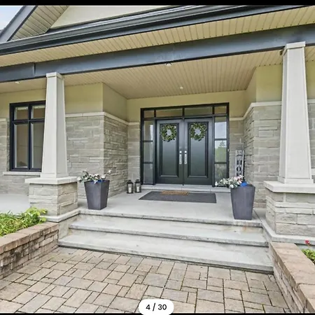 The Villa! * Ottawa