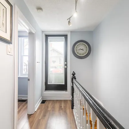 1br Pet-friendly In Little Italy With Patio Ottawa