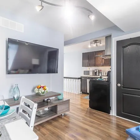 Apartment 1br Pet-friendly In Little Italy With Patio