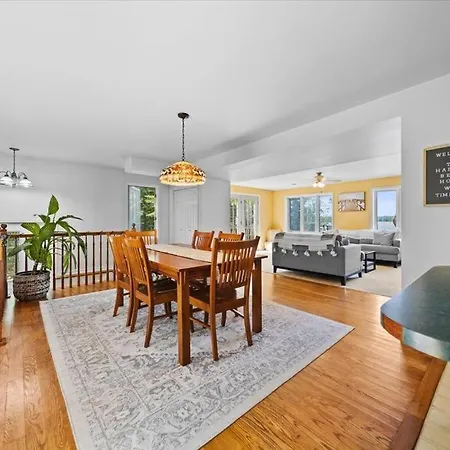4 Season Private House 30 Min From