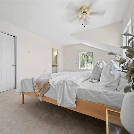 4 Season Private House 30 Min From