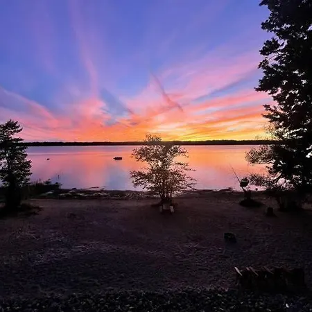 4 Season Private House 30 Min From * Ottawa
