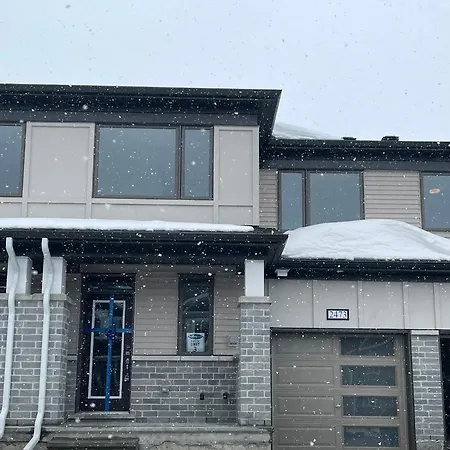 New Modern House In Prime Location Holiday home