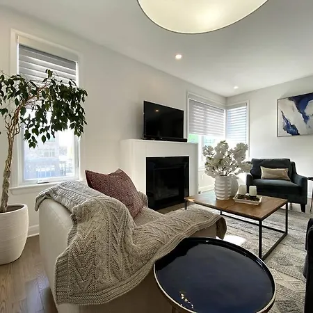 Luxury 3 Bedrooms Semi-detached In Downtown * Ottawa