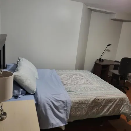 Lovely Guest Entire Minutes From Airport Ottawa