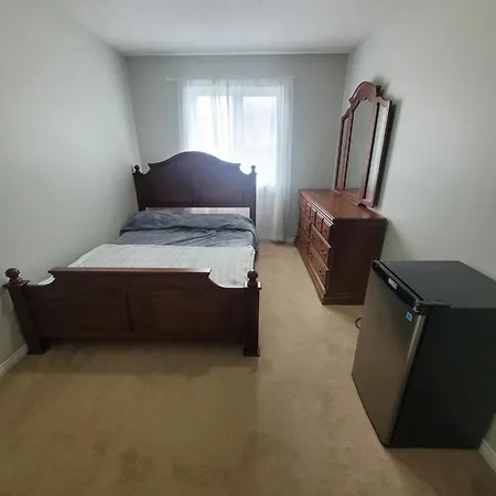 Homestay Private 3 Ottawa
