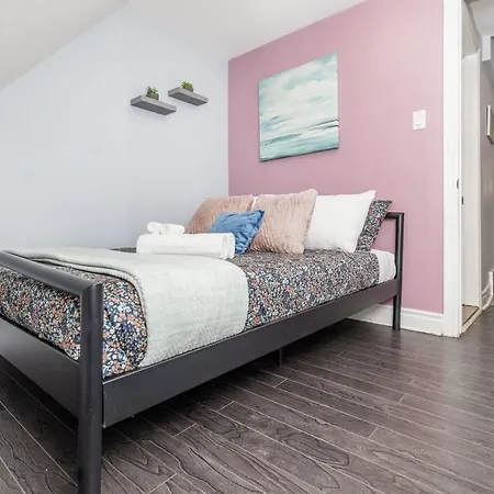 2br With Private Rooftop Terrace Ottawa
