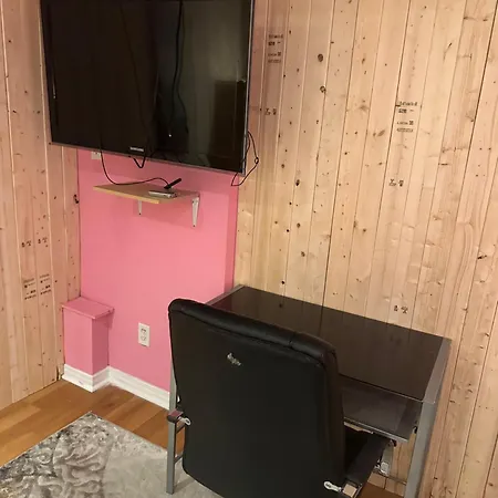 Sweety For Females Only - Pour Les Femmes Seulement Homestay Ottawa