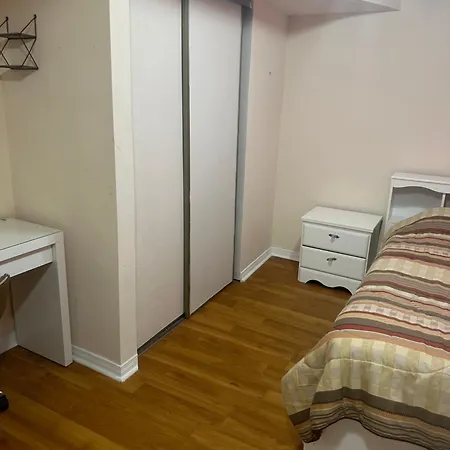 A Bed Of 2 Beds Cute For Females Only - Pour Les Femmes Seulement Homestay *