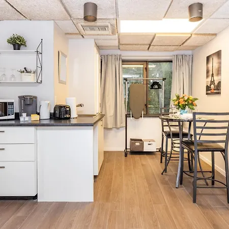 Studio W King Bed - Close To Chinatown