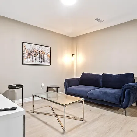 14 Minutes From Downtown, Luxury In Nepean Ottawa