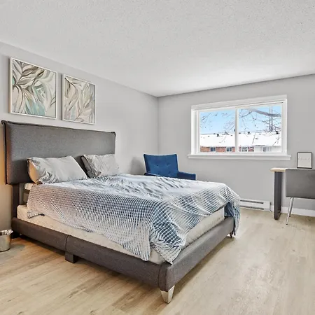 14 Minutes From Downtown, Luxury In Nepean * Ottawa
