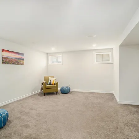 Fully Furnished 4 Bedroom House In Ottawa