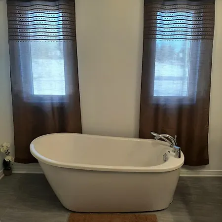 Holiday home Brand New In Aylmer Ottawa